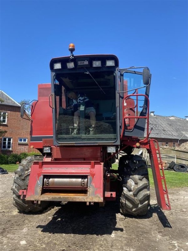 Mähdrescher van het type Case IH 1660 med 1030 skærebord. Velholdt maskine., Gebrauchtmaschine in øster ulslev (Foto 3)