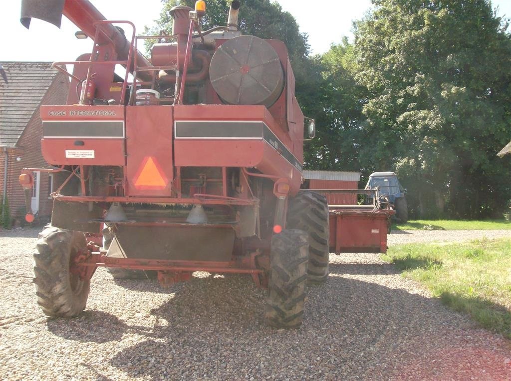 Mähdrescher от тип Case IH 1680 E 22 fod skærebord og ekstra bredde hjul, Gebrauchtmaschine в Aulum (Снимка 4)