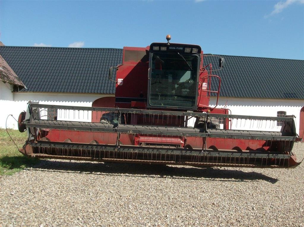 Mähdrescher van het type Case IH 1680 E 22 fod skærebord og ekstra bredde hjul, Gebrauchtmaschine in Aulum (Foto 1)