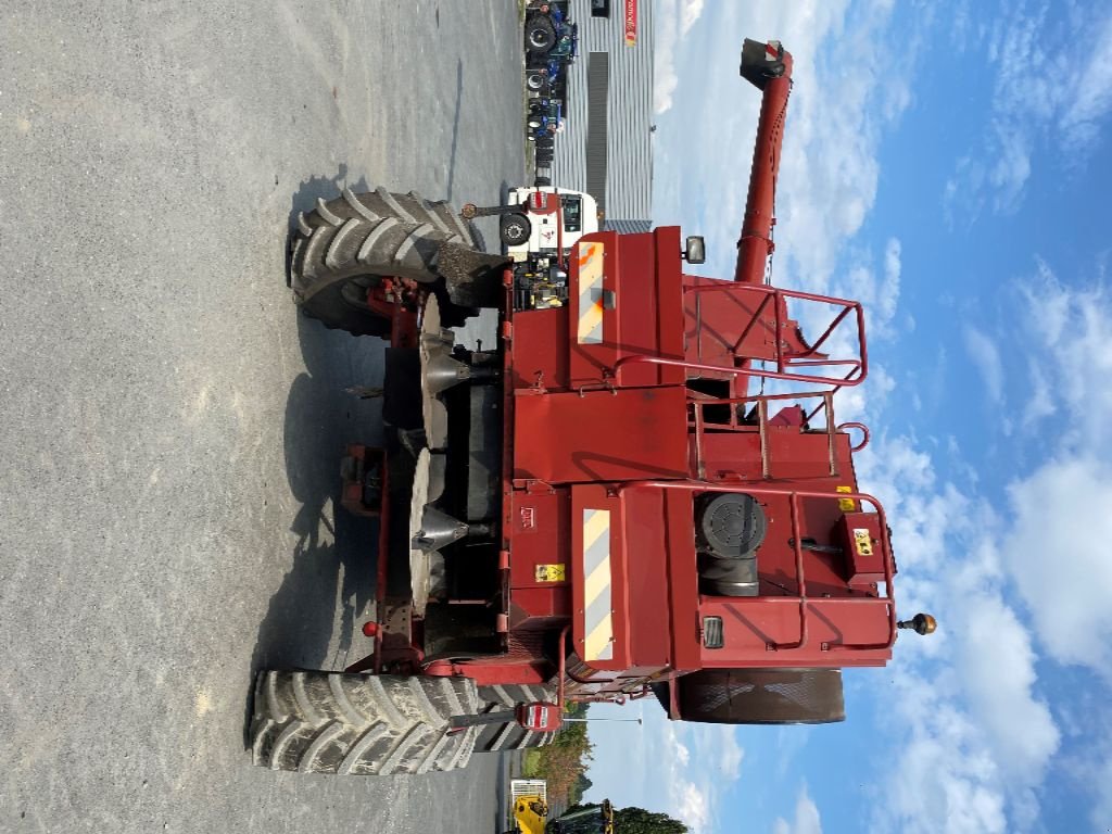 Mähdrescher Türe ait Case IH 2388 AFS X-Clusive, Gebrauchtmaschine içinde CHATEAUBRIANT CEDEX (resim 4)