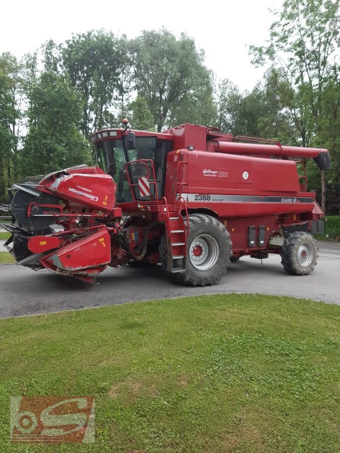 Mähdrescher des Typs Case IH 2388, Gebrauchtmaschine in Offenhausen (Bild 2)