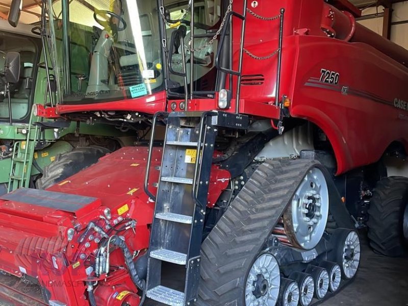 Mähdrescher типа Case IH 7250, BJ22, 186 Bsd.Raupe Allrad, Neuwertig, Gebrauchtmaschine в Schutterzell (Фотография 1)