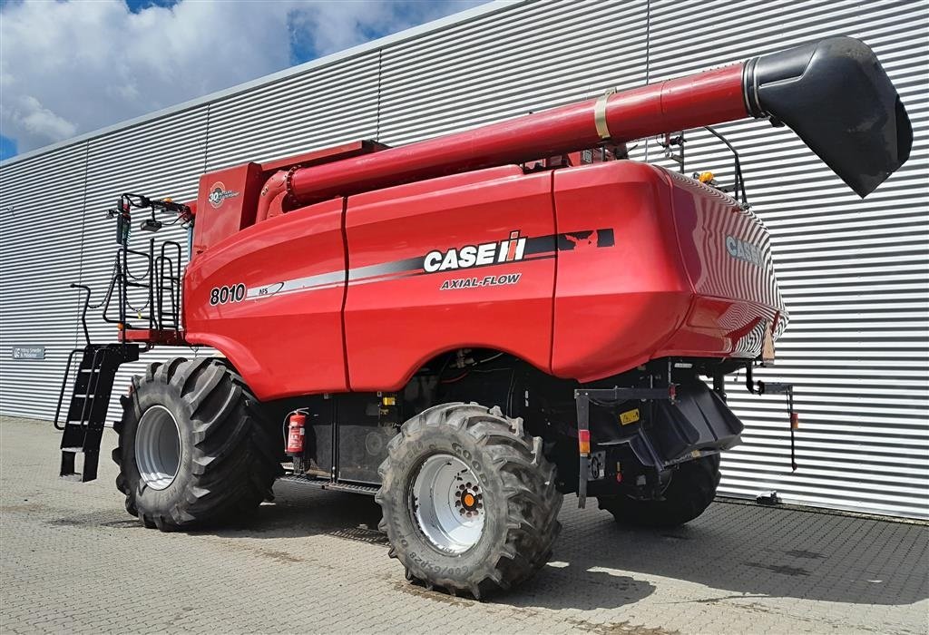 Mähdrescher van het type Case IH 8010 med 30 fods skærebord, Gebrauchtmaschine in Horsens (Foto 6)