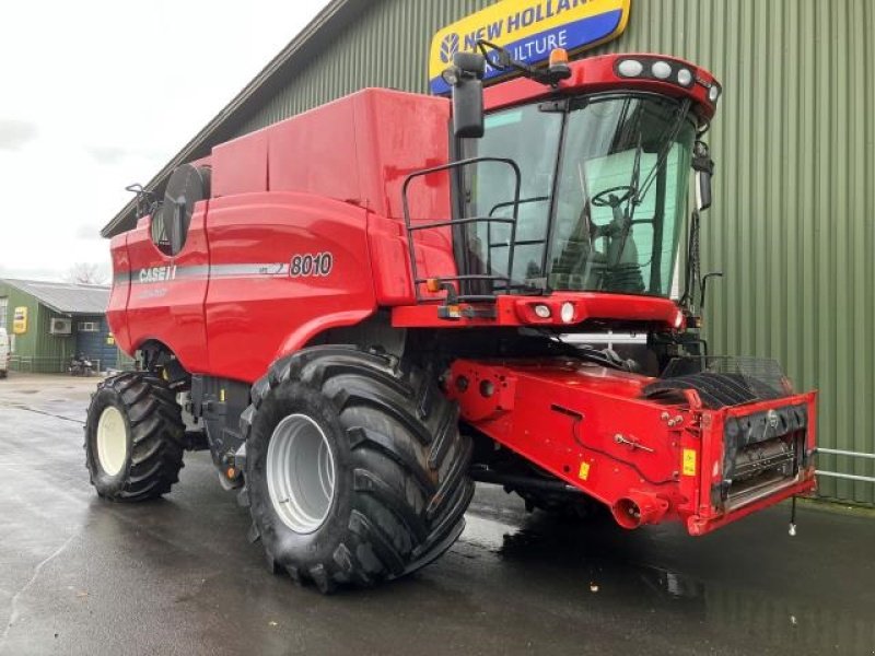 Mähdrescher van het type Case IH 8010, Gebrauchtmaschine in Middelfart (Foto 2)