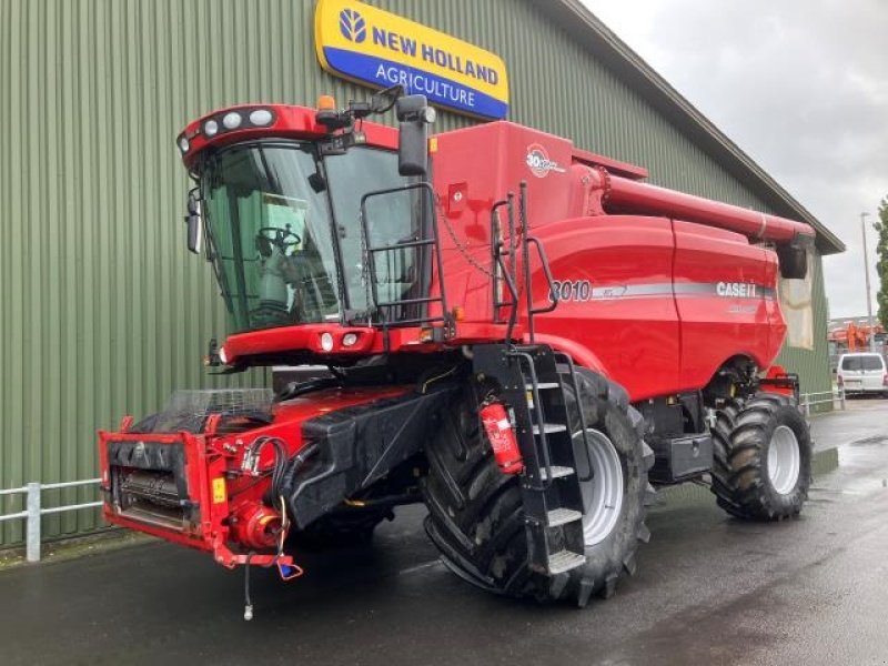 Mähdrescher Türe ait Case IH 8010, Gebrauchtmaschine içinde Middelfart (resim 5)