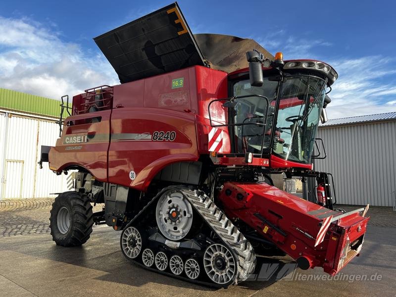 Mähdrescher des Typs Case IH 8240 ASF, Gebrauchtmaschine in Sülzetal OT Altenweddingen (Bild 1)