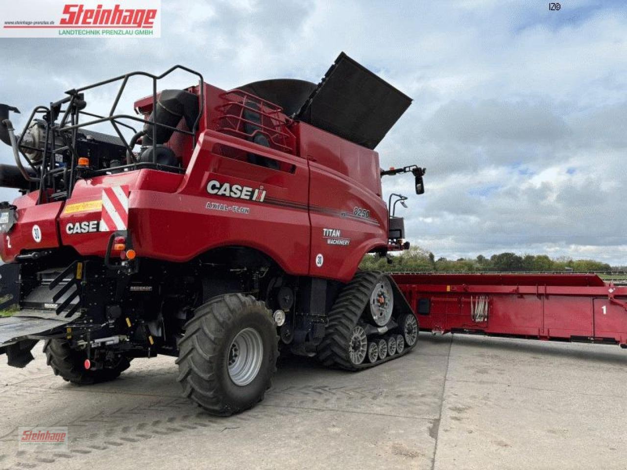 Mähdrescher van het type Case IH 8250, Gebrauchtmaschine in Rollwitz (Foto 4)