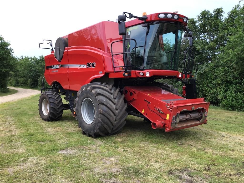 Mähdrescher типа Case IH 9010 AXIAL FLOW Vario bord, Gebrauchtmaschine в Bording (Фотография 1)