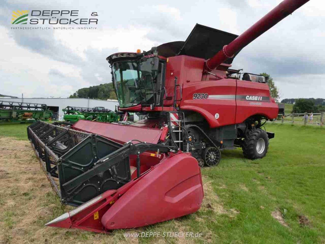 Mähdrescher des Typs Case IH 9230 Raupe, Gebrauchtmaschine in Lauterberg/Barbis (Bild 1)