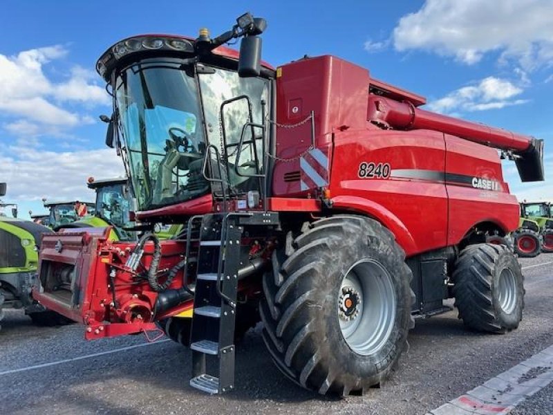 Mähdrescher Türe ait Case IH AF 8240 T4, Gebrauchtmaschine içinde Landsberg (resim 2)