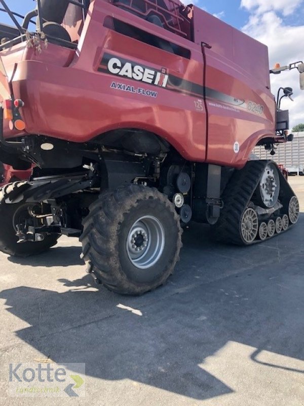 Mähdrescher Türe ait Case IH AF 8240, Gebrauchtmaschine içinde Rieste (resim 4)