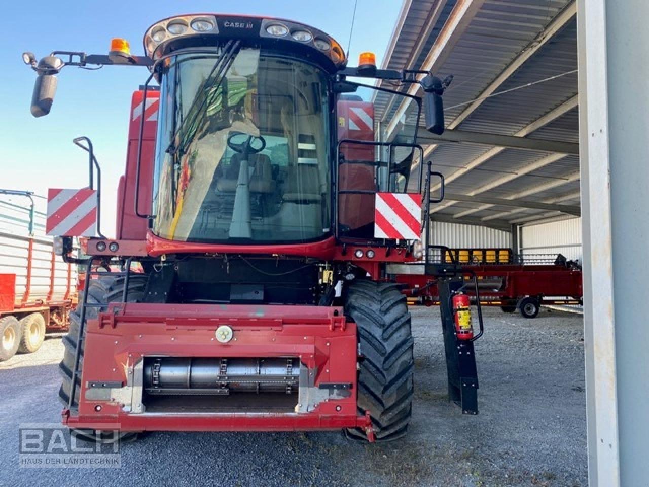 Mähdrescher van het type Case IH AF AXIAL FLOW 7140, Gebrauchtmaschine in Boxberg-Seehof (Foto 2)