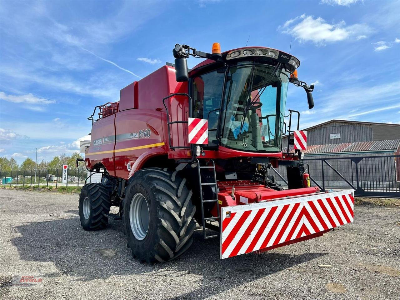 Mähdrescher Türe ait Case IH Axial 6140 mit Ertrag/Feuchte KEIN MAIS, Gebrauchtmaschine içinde Steinheim (resim 1)