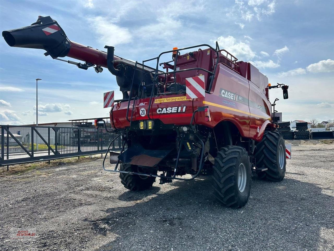 Mähdrescher Türe ait Case IH Axial 6140 mit Ertrag/Feuchte KEIN MAIS, Gebrauchtmaschine içinde Steinheim (resim 4)