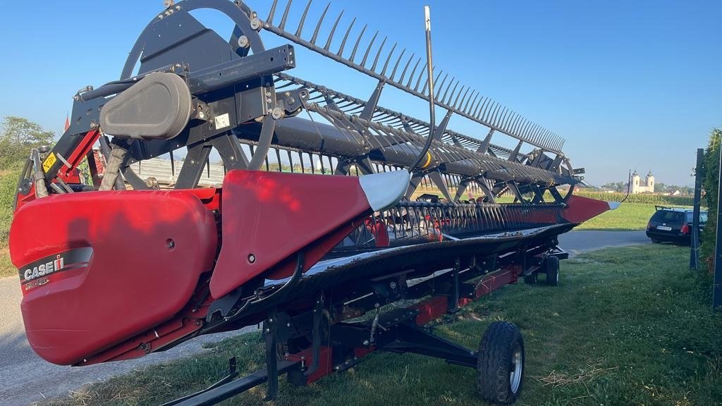 Mähdrescher typu Case IH Axial  7250   Raupe   Allrad    Neuwertig, Gebrauchtmaschine v Schutterzell (Obrázek 11)