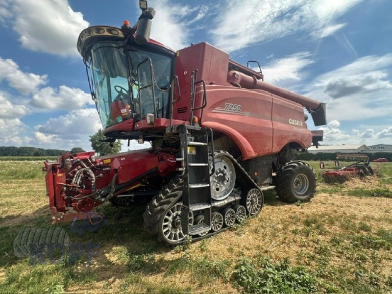 Mähdrescher du type Case IH Axial  7250   Raupe   Allrad    Neuwertig, Gebrauchtmaschine en Schutterzell (Photo 1)