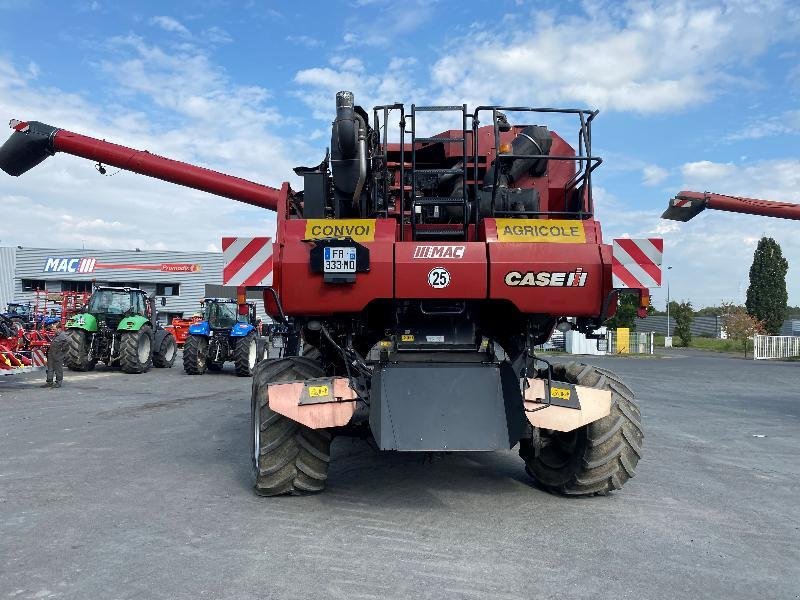 Mähdrescher du type Case IH AXIAL 9230, Gebrauchtmaschine en CHATEAUBRIANT CEDEX (Photo 5)