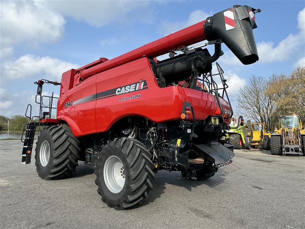 Mähdrescher tip Case IH Axial Flow 5140 KUN 350 TIMER! MED 22 FODS VARIO SKÆREBORD!, Gebrauchtmaschine in Nørager (Poză 5)