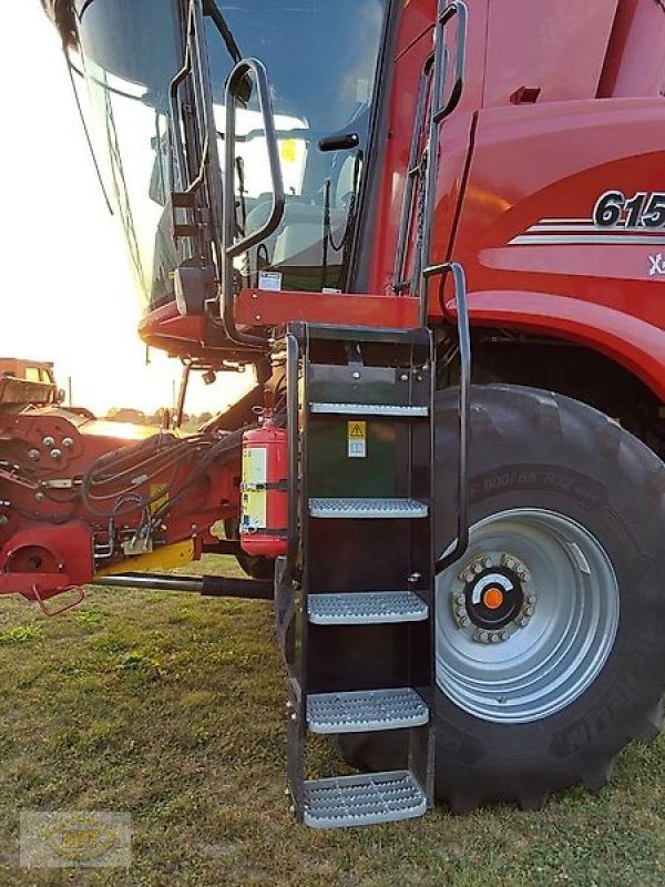 Mähdrescher Türe ait Case IH Axial-Flow 6150 inkl. Schneidwerk 7,62 m und Wagen, Vorführmaschine içinde Mühlhausen-Görmar (resim 9)