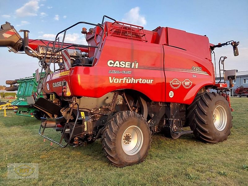 Mähdrescher Türe ait Case IH Axial-Flow 6150 inkl. Schneidwerk 7,62 m und Wagen, Vorführmaschine içinde Mühlhausen-Görmar (resim 5)