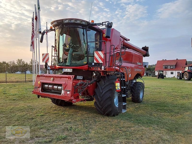 Mähdrescher typu Case IH Axial-Flow 6150 inkl. Schneidwerk 7,62 m und Wagen, Vorführmaschine v Mühlhausen-Görmar (Obrázok 1)