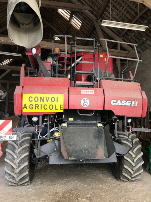 Mähdrescher Türe ait Case IH AXIAL-FLOW 7120, Gebrauchtmaschine içinde VERT TOULON (resim 2)