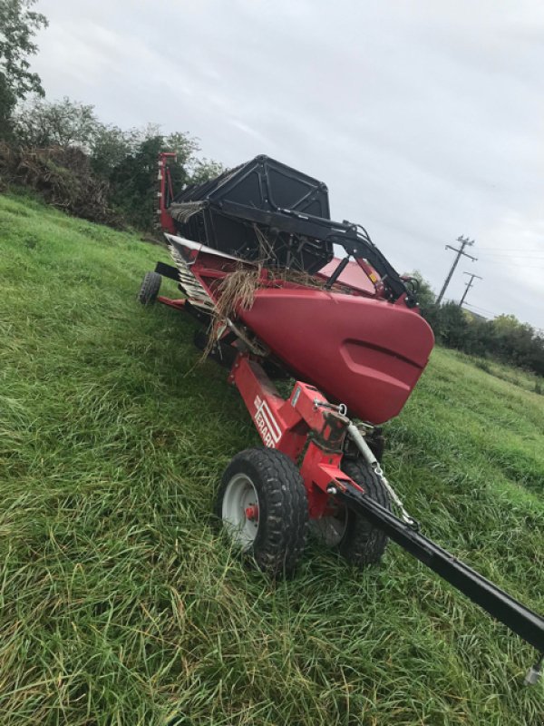 Mähdrescher van het type Case IH AXIAL-FLOW 7120, Gebrauchtmaschine in VERT TOULON (Foto 10)