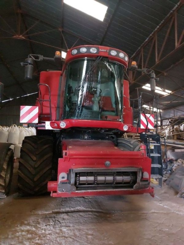 Mähdrescher a típus Case IH Axial-Flow 7230, Gebrauchtmaschine ekkor: BRAS SUR MEUSE (Kép 1)