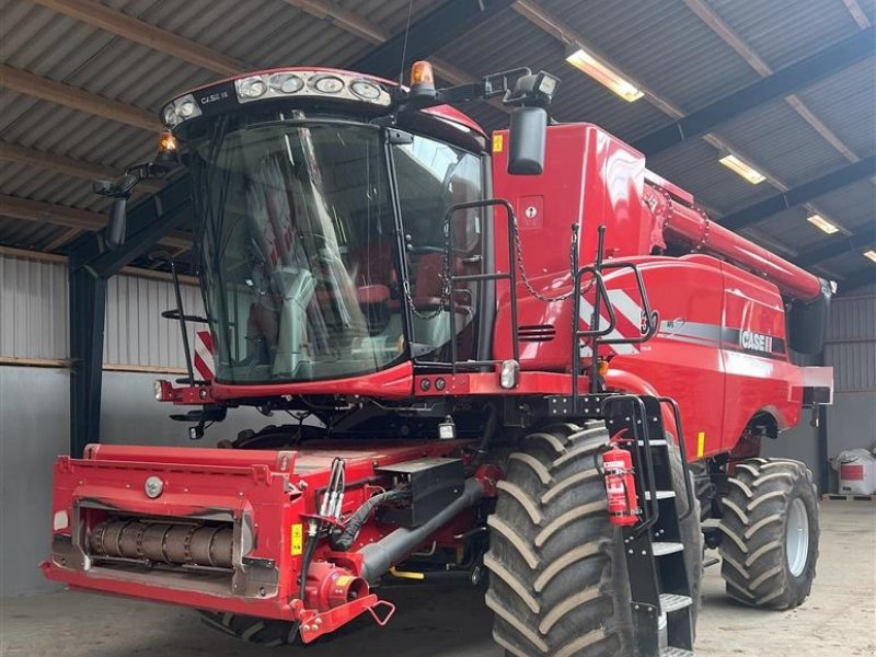 Mähdrescher van het type Case IH Axial Flow 7230, Gebrauchtmaschine in Bredsten (Foto 1)