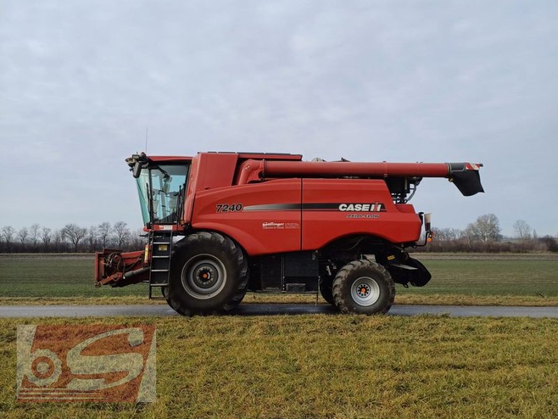 Mähdrescher tip Case IH Axial-Flow 7240, Gebrauchtmaschine in Offenhausen (Poză 1)