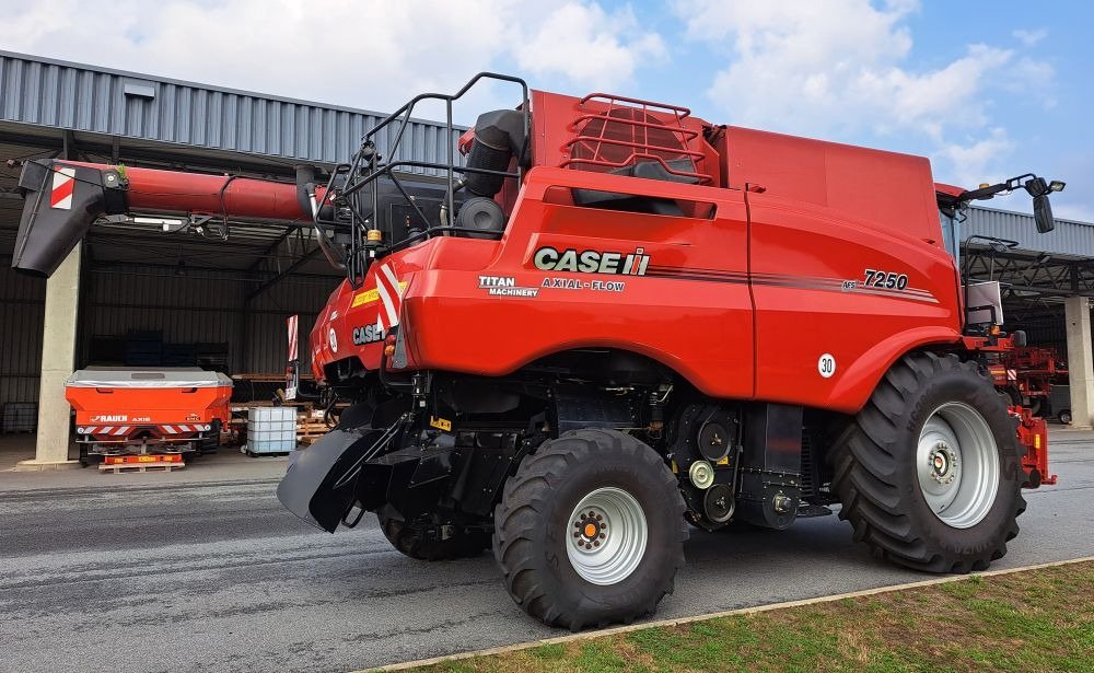 Mähdrescher Türe ait Case IH Axial Flow 7250, Gebrauchtmaschine içinde Gülzow-Prüzen OT Mühlengeez (resim 9)