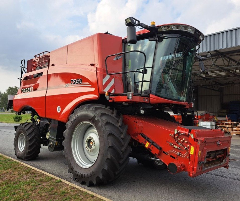 Mähdrescher Türe ait Case IH Axial Flow 7250, Gebrauchtmaschine içinde Gülzow-Prüzen OT Mühlengeez (resim 7)