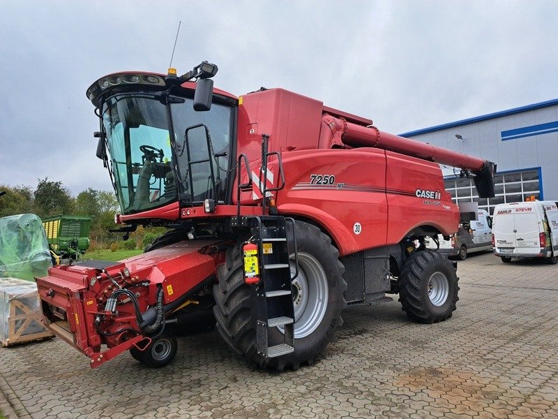 Mähdrescher типа Case IH Axial Flow 7250, Gebrauchtmaschine в Gülzow-Prüzen OT Mühlengeez (Фотография 1)