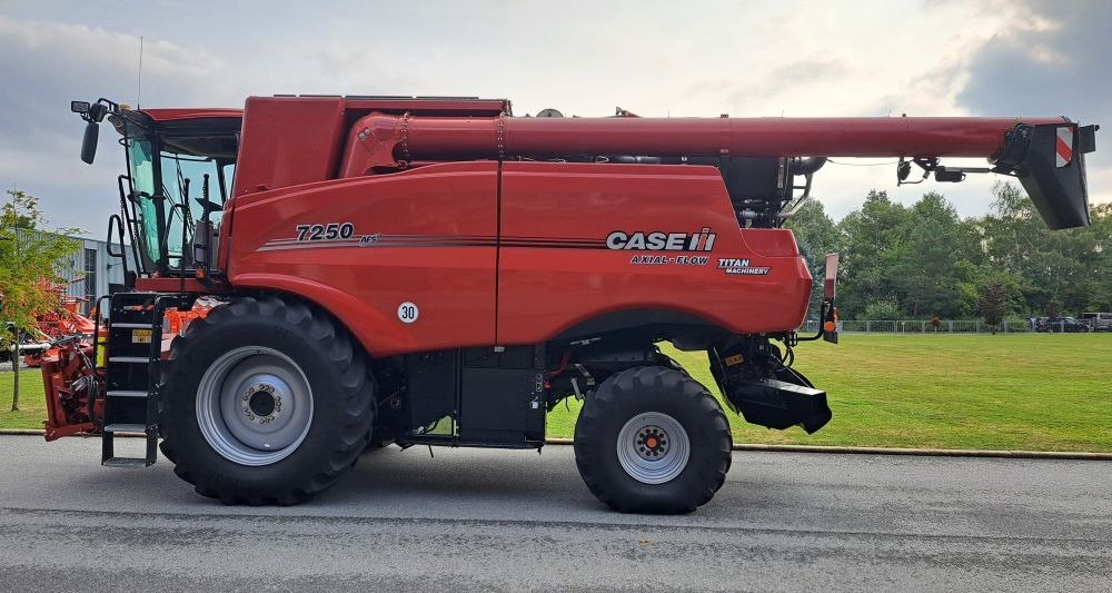 Mähdrescher Türe ait Case IH Axial Flow 7250, Gebrauchtmaschine içinde Gülzow-Prüzen OT Mühlengeez (resim 4)