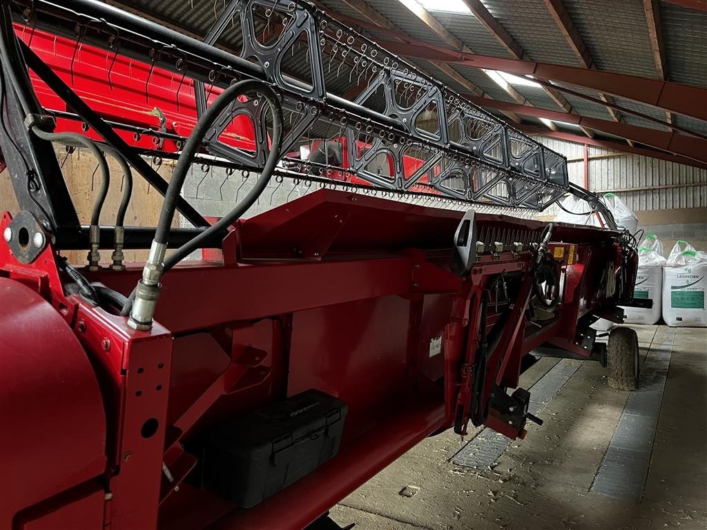 Mähdrescher typu Case IH Axial Flow 8230 4 WD, Gebrauchtmaschine v Aalborg SV (Obrázok 4)