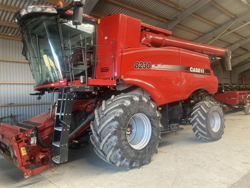 Mähdrescher des Typs Case IH Axial Flow 8230 4 WD, Gebrauchtmaschine in Store Heddinge