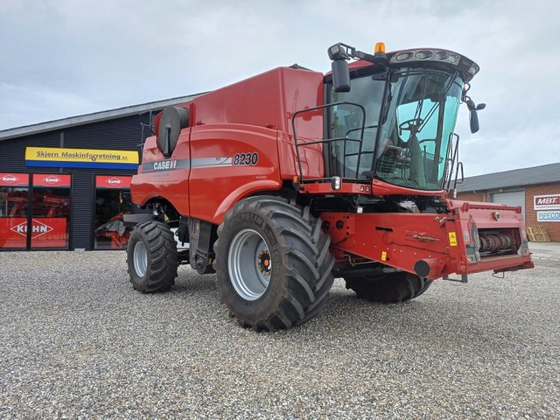 Mähdrescher typu Case IH AXIAL FLOW 8230, Gebrauchtmaschine v Skjern