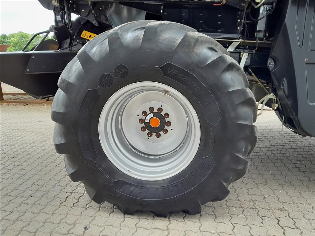 Mähdrescher tip Case IH Axial Flow 8240 med 30 fods vario skærebord, Gebrauchtmaschine in Horsens (Poză 6)