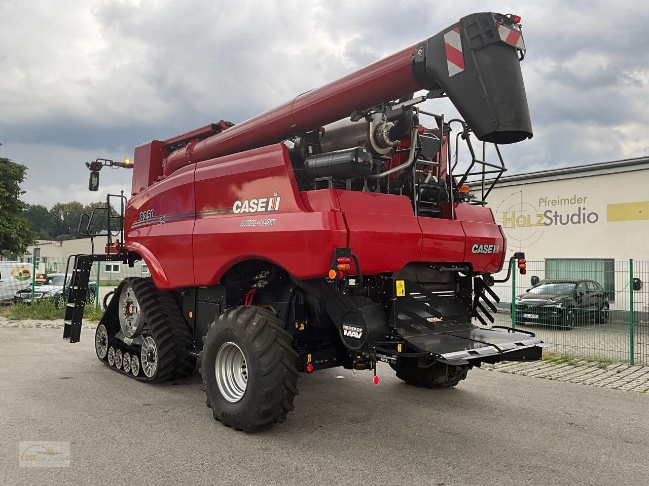 Mähdrescher del tipo Case IH Axial-Flow 8250 Raupe, Neumaschine en Pfreimd (Imagen 8)