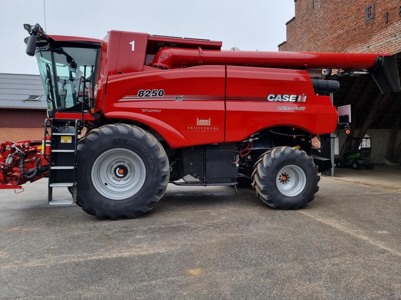 Mähdrescher typu Case IH AXIAL-FLOW 8250, Gebrauchtmaschine w Viborg (Zdjęcie 5)