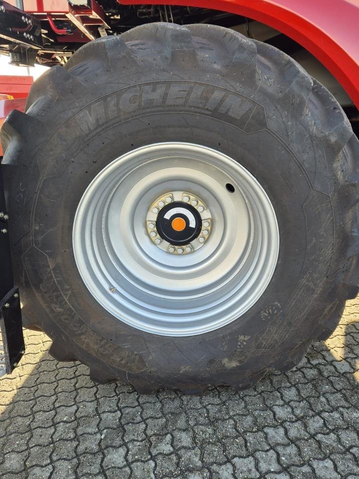 Mähdrescher типа Case IH AXIAL-FLOW 8250, Gebrauchtmaschine в Viborg (Фотография 3)