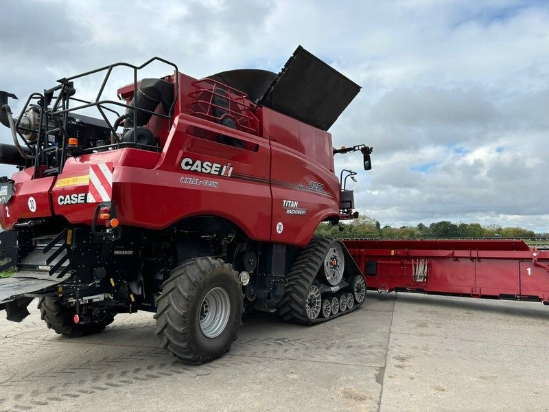 Mähdrescher a típus Case IH Axial Flow 8250, Gebrauchtmaschine ekkor: Rollwitz (Kép 5)