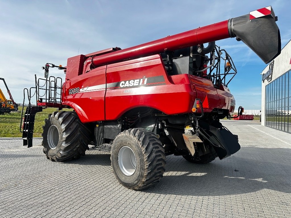 Mähdrescher del tipo Case IH Axial Flow 9230 35fod, Gebrauchtmaschine In Vrå, Frejlev, Hornslet & Ringsted (Immagine 5)