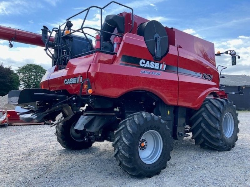 Mähdrescher of the type Case IH Axial Flow 9230 Egnos GPS. Utrolig pæn maskine!, Gebrauchtmaschine in Glamsbjerg (Picture 4)