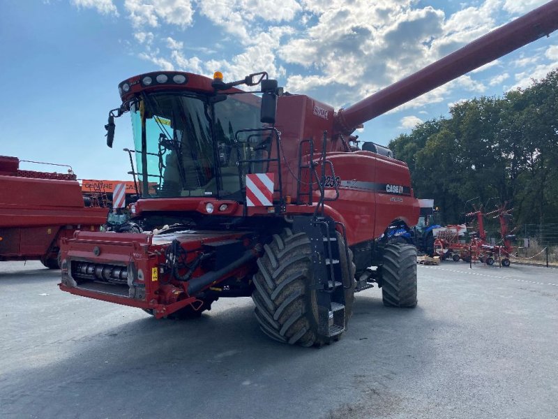 Mähdrescher a típus Case IH Axial-Flow 9230, Gebrauchtmaschine ekkor: CHATEAUBRIANT CEDEX (Kép 1)