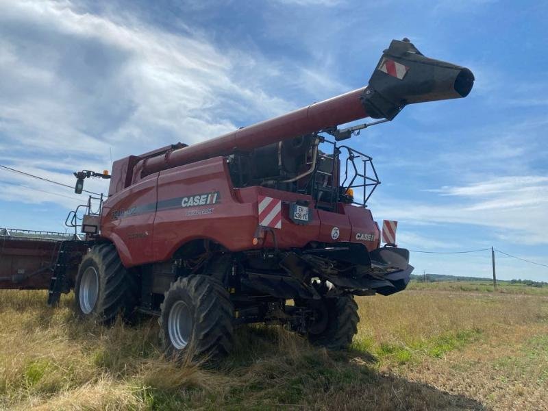 Mähdrescher tip Case IH AXIAL-FLOW7240, Gebrauchtmaschine in CHAUMONT (Poză 7)