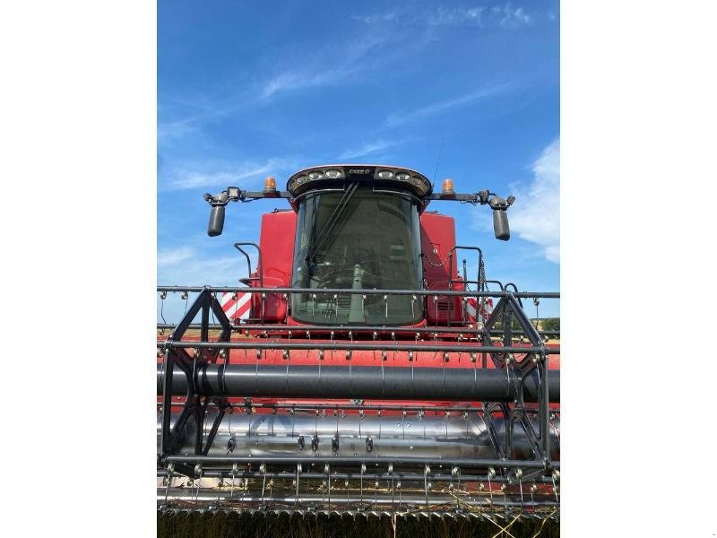 Mähdrescher tip Case IH AXIAL-FLOW7240, Gebrauchtmaschine in CHAUMONT (Poză 3)