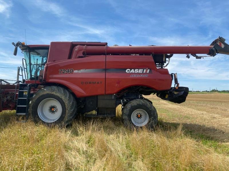 Mähdrescher tip Case IH AXIAL-FLOW7240, Gebrauchtmaschine in CHAUMONT (Poză 5)