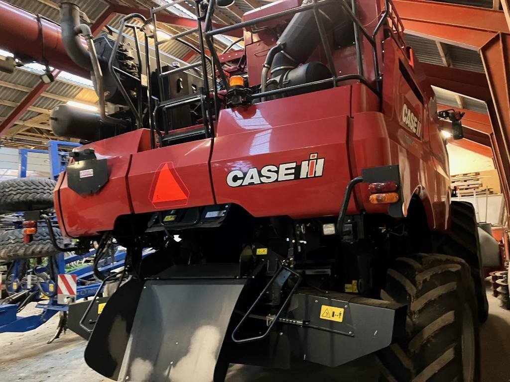 Mähdrescher typu Case IH AxialFlow 8250, Gebrauchtmaschine w Aalborg SV (Zdjęcie 2)