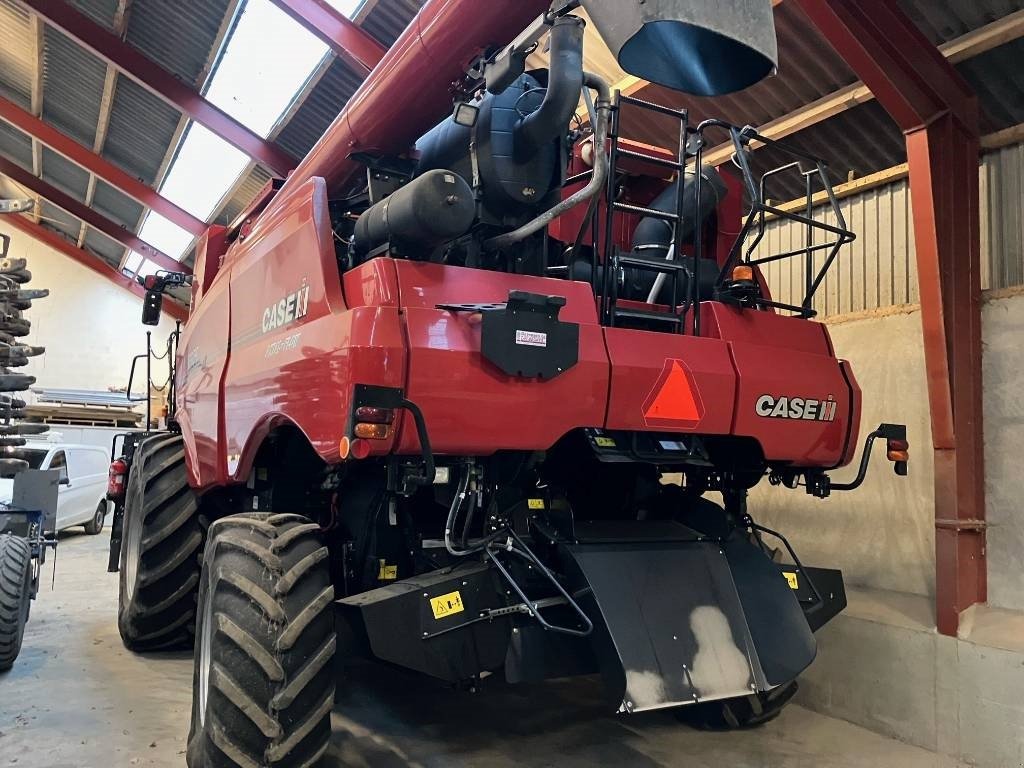 Mähdrescher typu Case IH AxialFlow 8250, Gebrauchtmaschine w Aalborg SV (Zdjęcie 3)